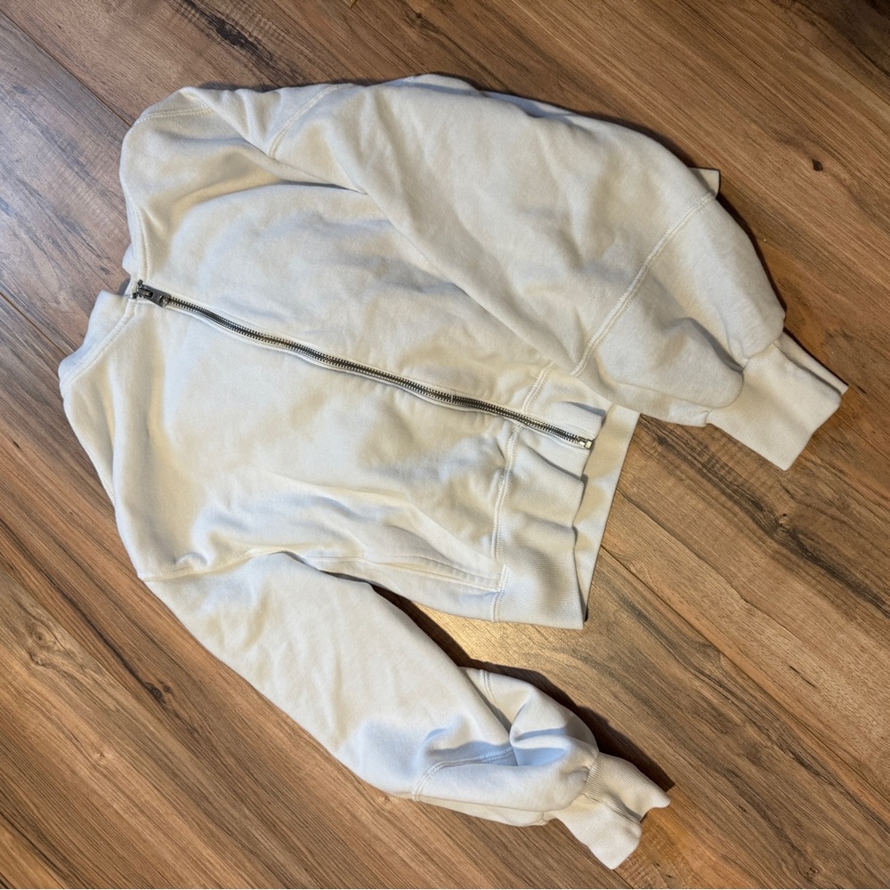 Abercrombie woman’s White Zip-Up Jacket